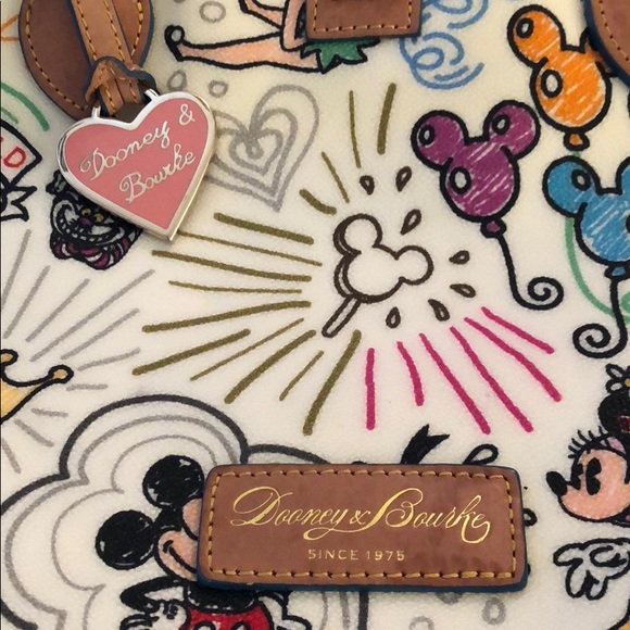 Walt Disney World Dooney & Bourke bag - Picture 6 of 6